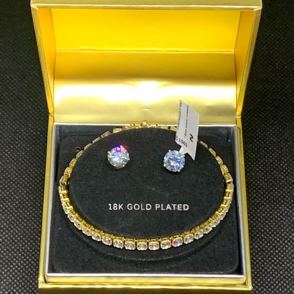 18k Gold Plated Bracelet and Stud Earrings… - Picture 2 of 8